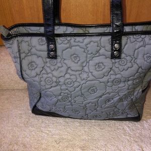 Gray Thirty-one Grey floral quilted Cindy tote